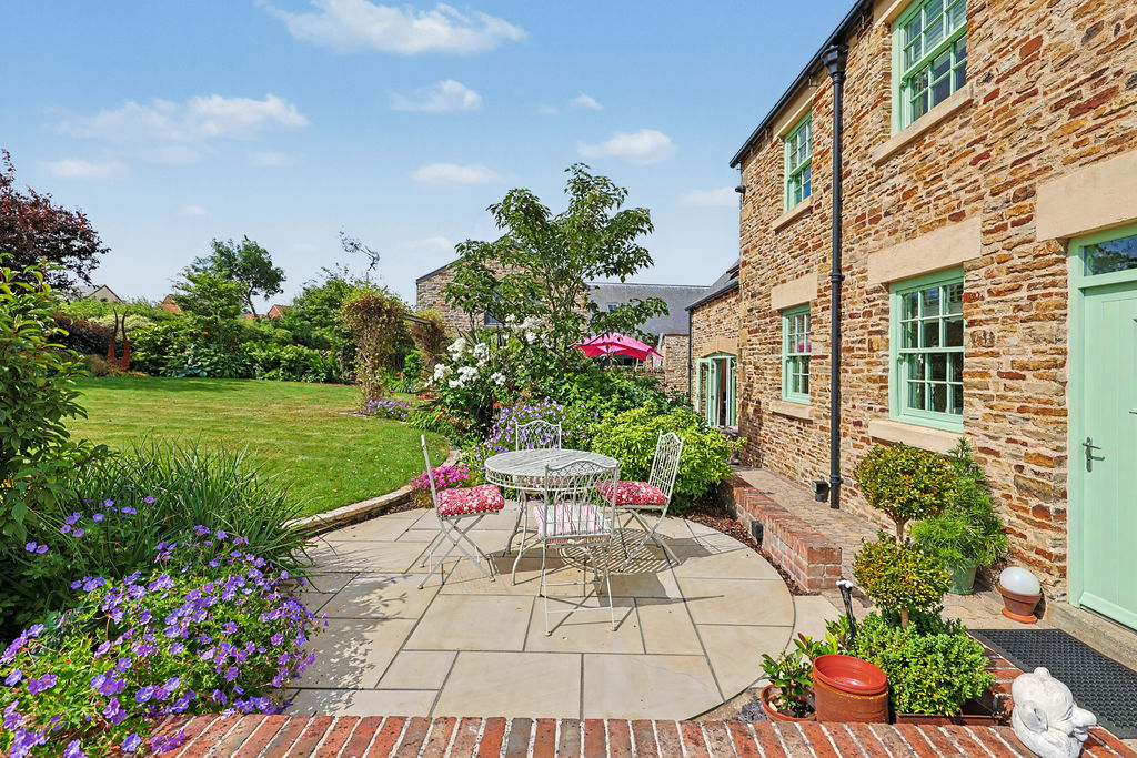Dunston Grange, Dunston Lane Dunston